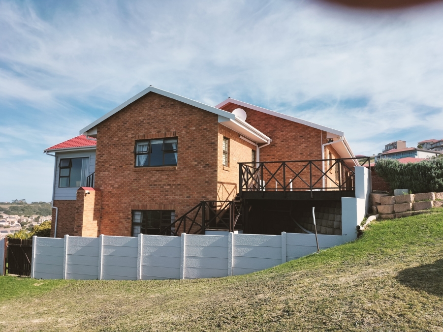 6 Bedroom Property for Sale in Grootbrakhoogte Western Cape